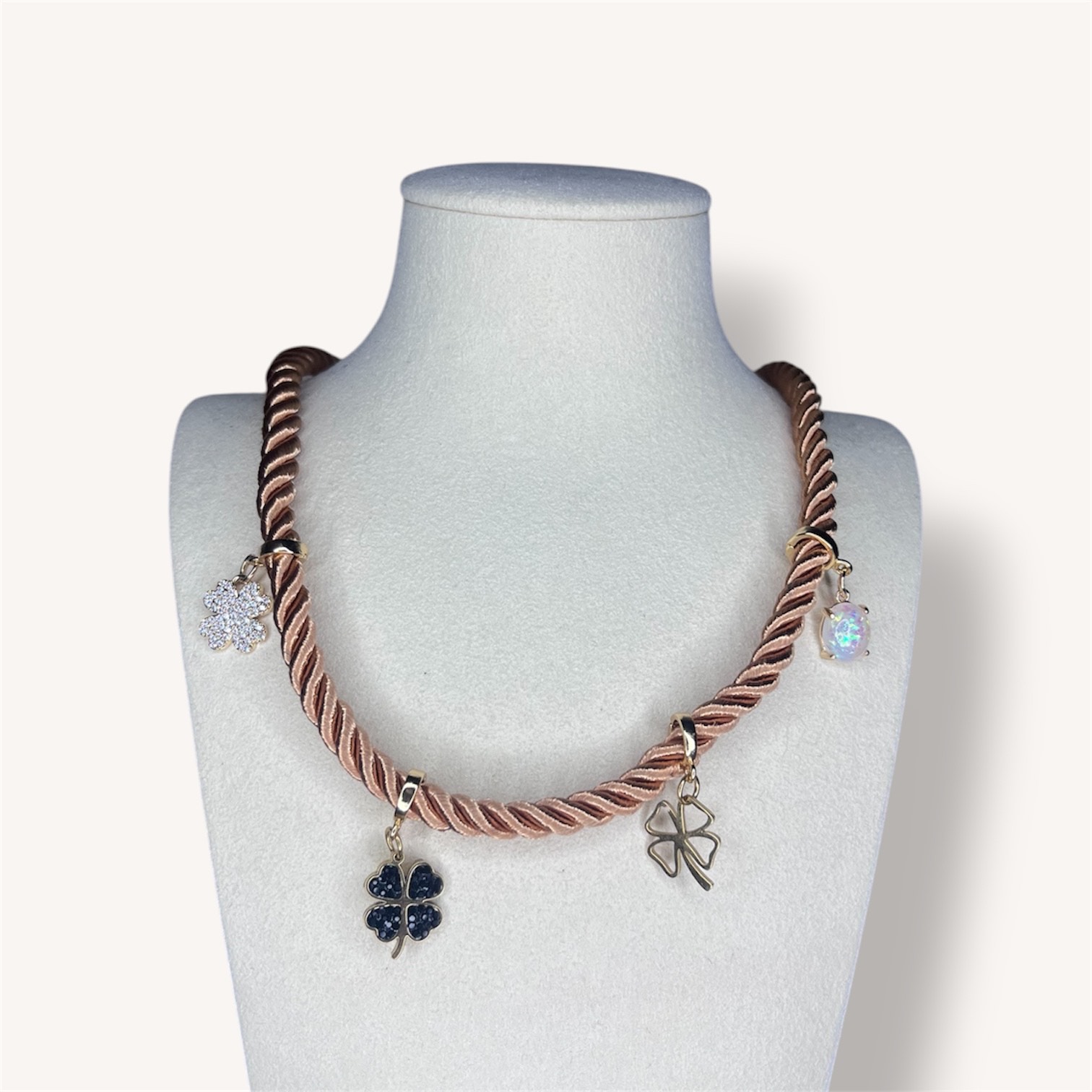 Sandy Rope Ketting met Lucky charms